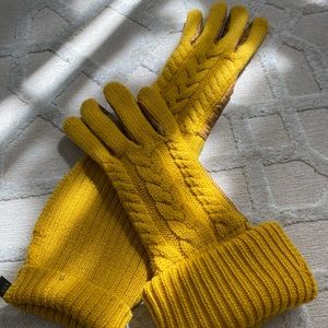 Baby It’s Cold Outside GLOVES